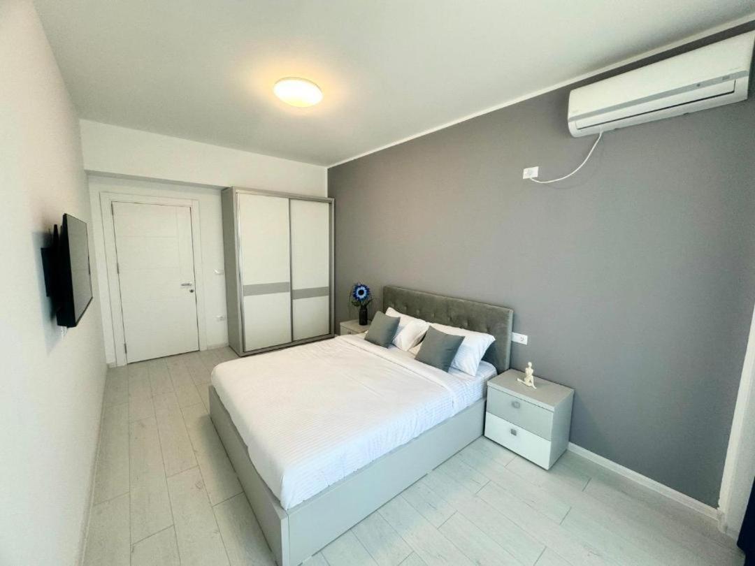 C&Y Solid Residence Mamaia Exterior foto