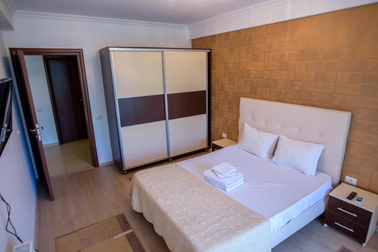 C&Y Solid Residence Mamaia Exterior foto